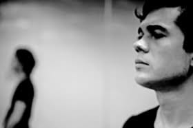 Matthew Dear sigue dandole la vuelta al mundo tranquilamente