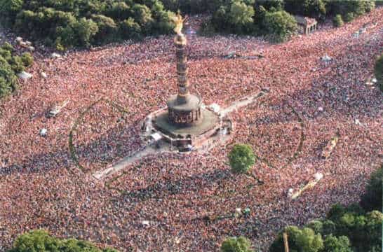 Historia de la música electrónica en 1 parrafo según MedellinStyle.com