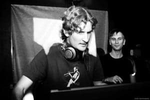 Franco Bianco se estrena en Hypercolour