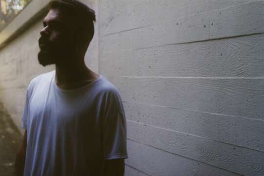 Héctor Oaks fracturará sus vinilos en Club 1984