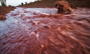 4 muertos en Hungría por fuga de líquidos Toxicos