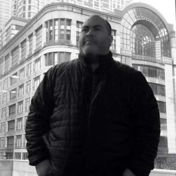 IN FOCUS: DJ Hyperactive – “No me gusta que me miren, ¡bailen!”…