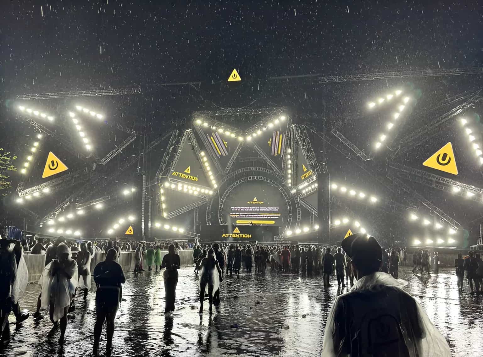 Luego de cancelaciones del primer día dan inicio al día 2 de Ultra Miami