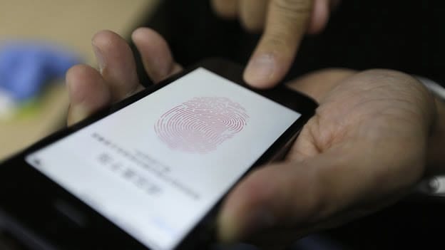 Hackers exhiben error en el nuevo iPhone 5S