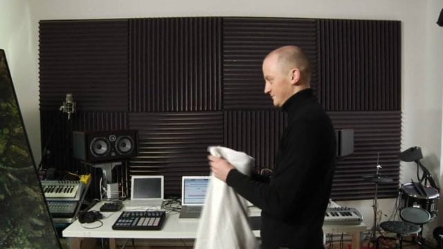 KANGDING RAY: Escucha aquí cinco pistas prodigiosas del TOP Experimental-Techno ¡Artista FDM19!