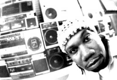 Retrocede hasta 1986 y escucha veinte minutos de práctica lírica y rutinas que hacía KRS-One...