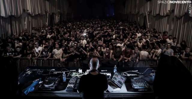 Set: Markantonio en Spazio 900