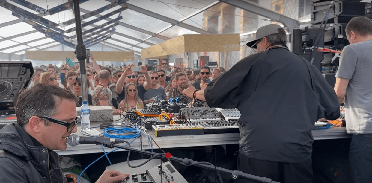 Astrología musical con MATHEW JONSON en Cobblestone Jazz y su caos orquestado