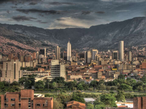 Recuerda el día de la tierra y la actualidad de nuestro aire