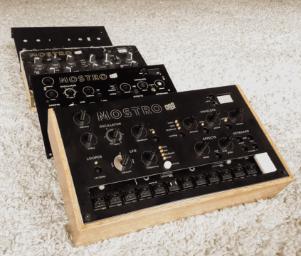 La Historia del MOSTRO