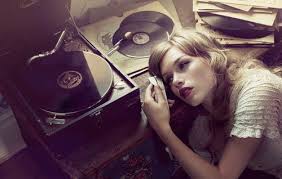 Como la música generando tristeza contribuye a la empatía.