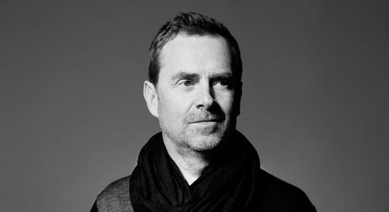 A Nick Warren lo expulsan de la cabina en Corea por no pinchar "Música Comercial"...