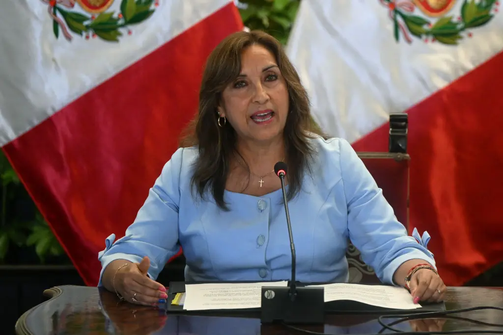 Perú clasifica a personas transgénero, no binarias e intersexuales como 'enfermos mentales'