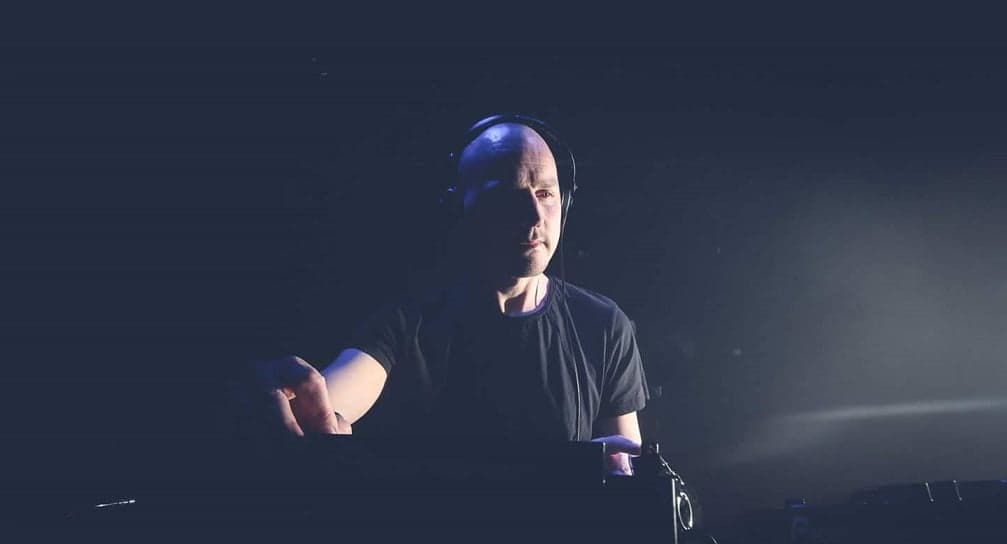 Escucha lo nuevo de JEROEN SEARCH desde el salón de la fama del Techno