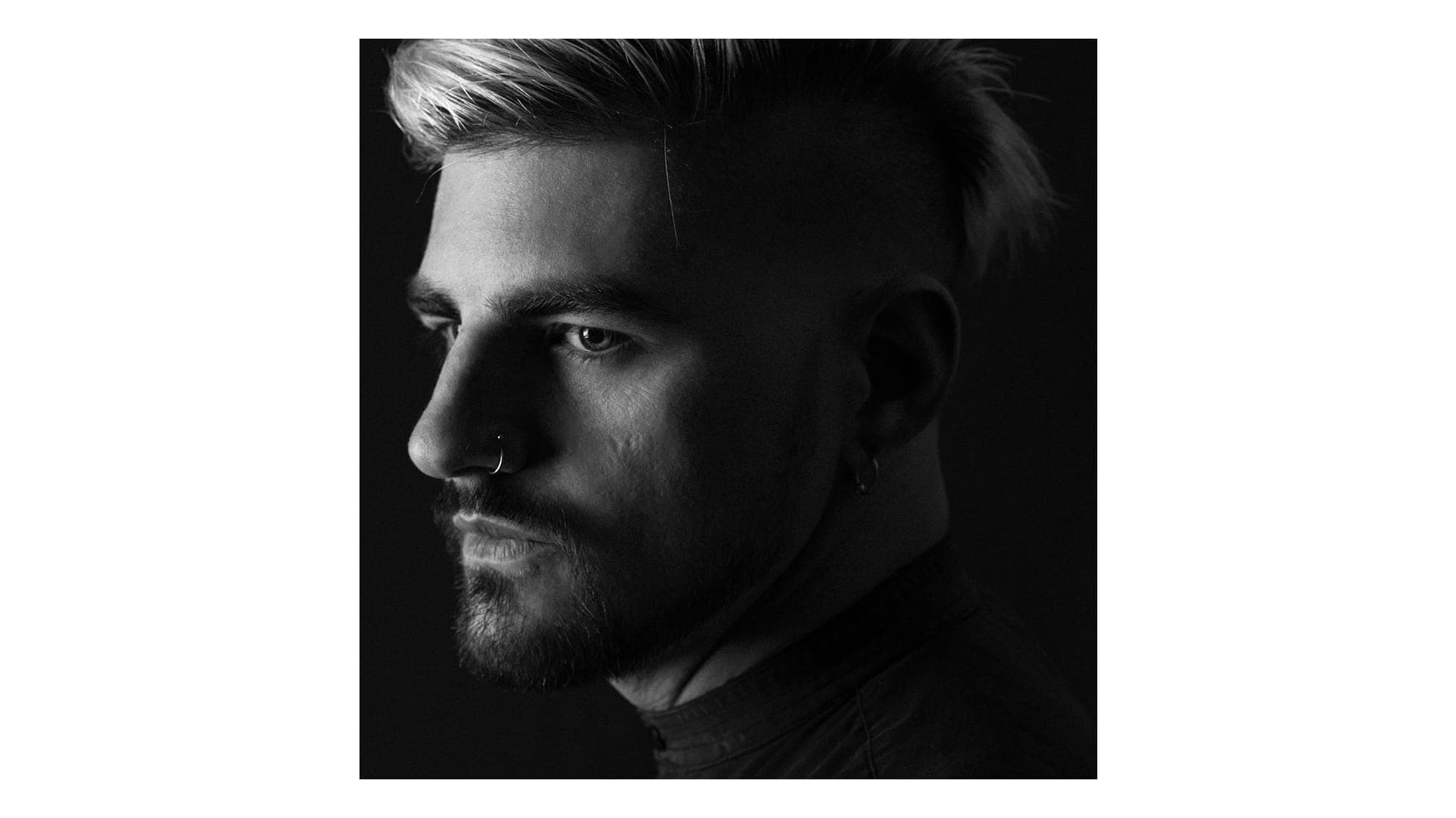 Premiere: Escucha ‘No Forgiveness’ de RUSS en Default Series