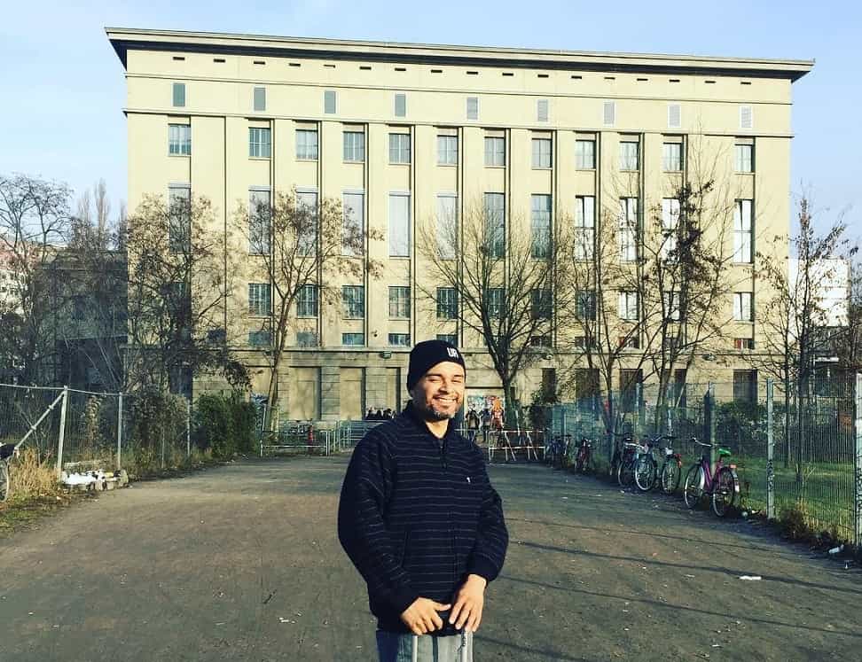 SANTIAGO SALAZAR: Haz tu transición con Santuario streaming ¡Pronto en Colombia!