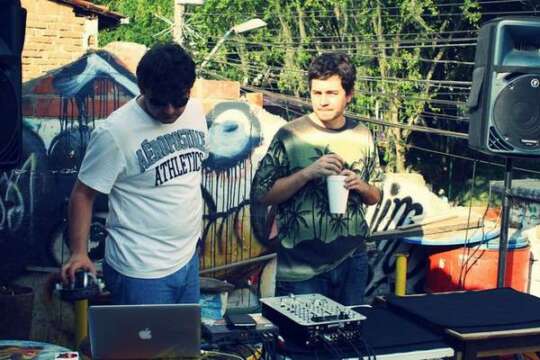 Sesiones De Mariguana – Turntable Lluvia Edicion