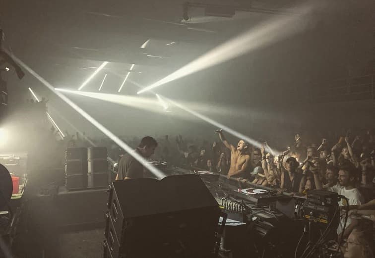 Sorprendente recorrido por submundos, escucha a STENNY y su arriesgada propuesta en #FDM2024