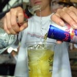 Salud: Combinar alcohol con red bull no solo puede matar, sino tambien causar adiccion