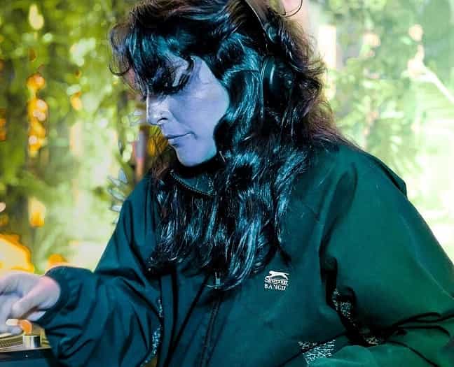 Escucha esta grabación magnética de TASHA y espera una danza ecléctica #FDM2024