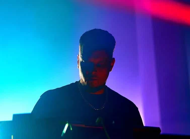 ¡La buena música no para! Escucha a VRIL Live y el viaje al alma que prepara para FREEDOM2024