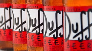La lucha por la cerveza de Los Simpson